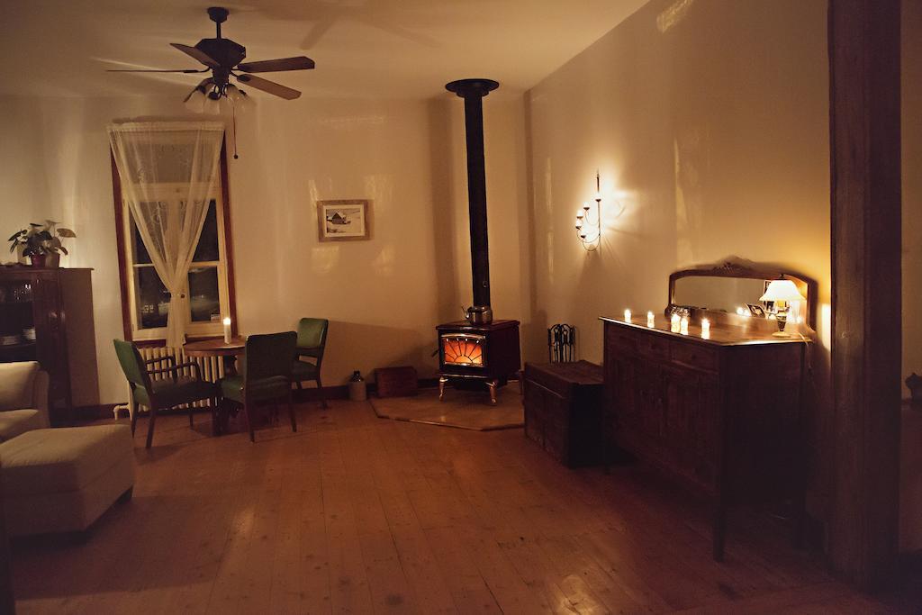 Auberge Carpe Diem Baie-Saint-Paul Buitenkant foto